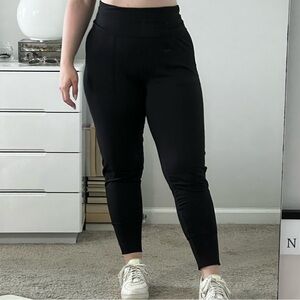 Offline by aerie hugger pocket joggers